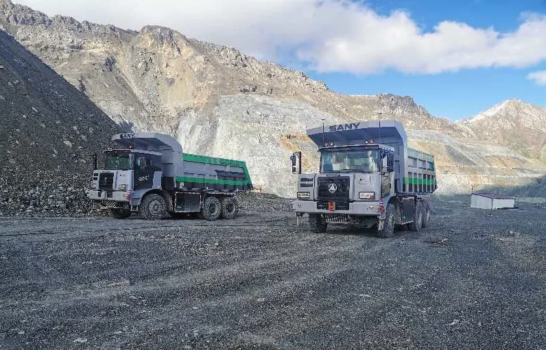 機(jī)械傳(chuan)動(dòng)矿用(yong)自卸車(che)(刚性矿卡)